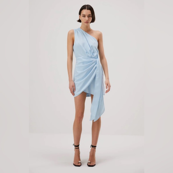 Beautiful & elegant dress for any occasion. Only used it once (a few hours) - Picture 5 of 6